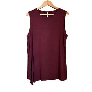 3 for $30! Fabletics tank top with slit detail